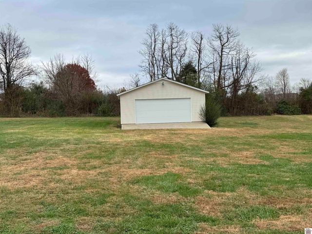 364 Farmersville Road, Princeton, KY 42445