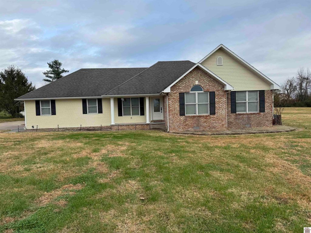 364 Farmersville Road, Princeton, KY 42445
