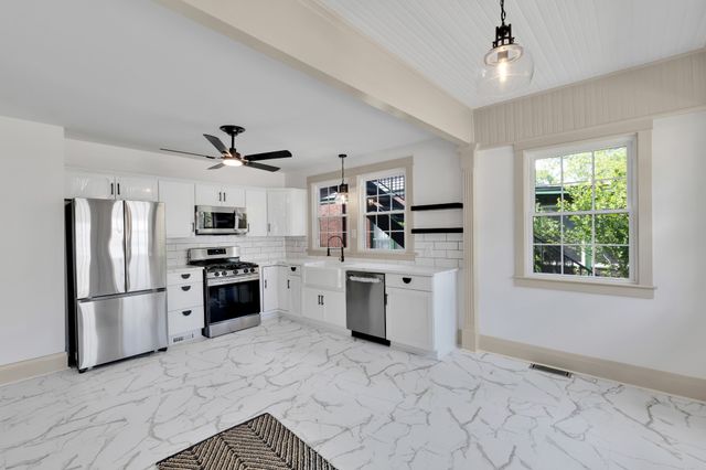 308 Walnut St, Springfield, TN 37172