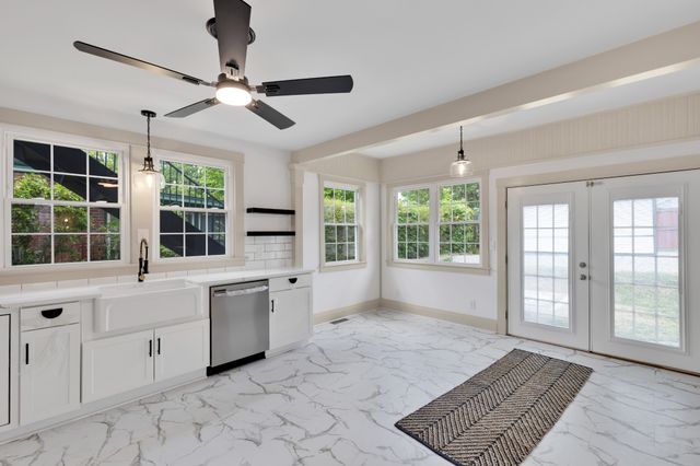 308 Walnut St, Springfield, TN 37172