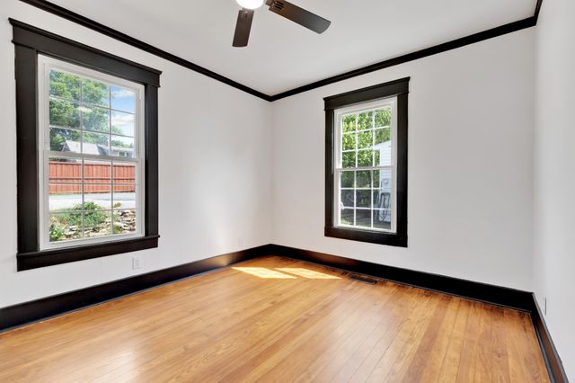 308 Walnut St, Springfield, TN 37172