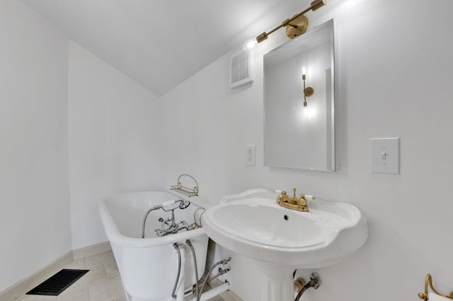 308 Walnut St, Springfield, TN 37172