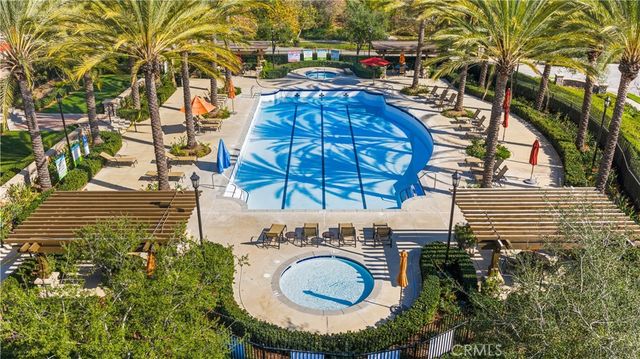 687 E Lemon Swirl, Azusa, CA 91702