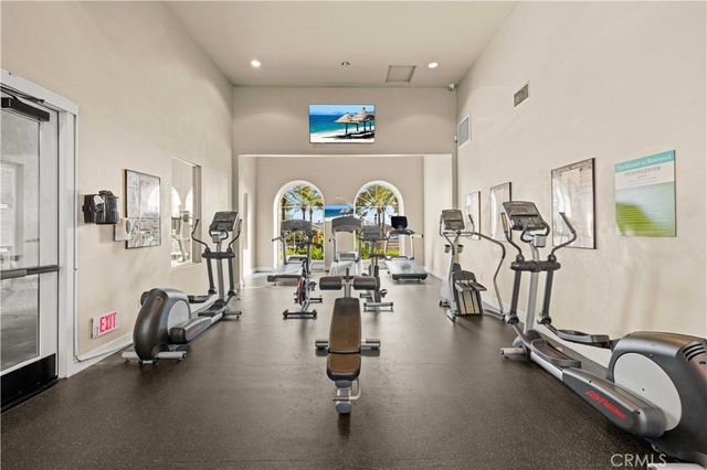 687 E Lemon Swirl, Azusa, CA 91702