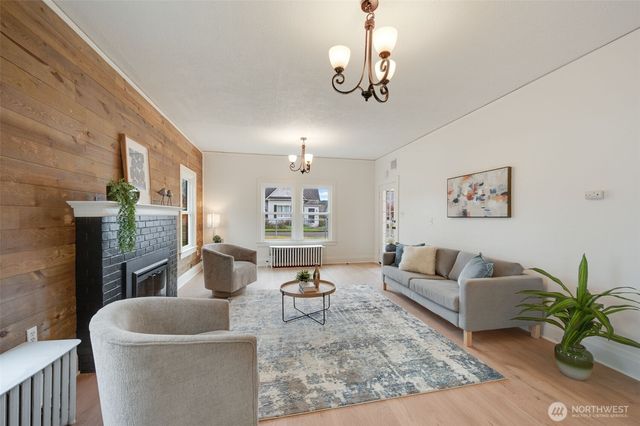 402 L Street, Hoquiam, WA 98550