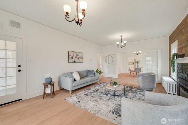 402 L Street, Hoquiam, WA 98550