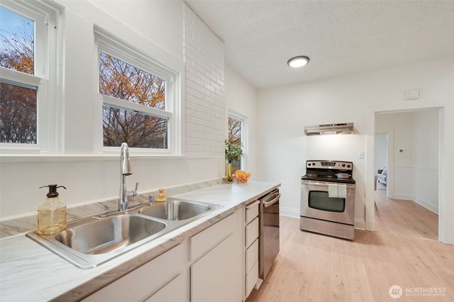 402 L Street, Hoquiam, WA 98550