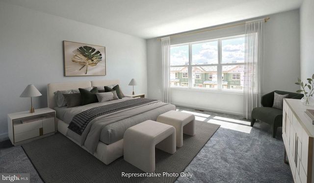 22 N CONIFER DR, Elizabethtown, PA 17022