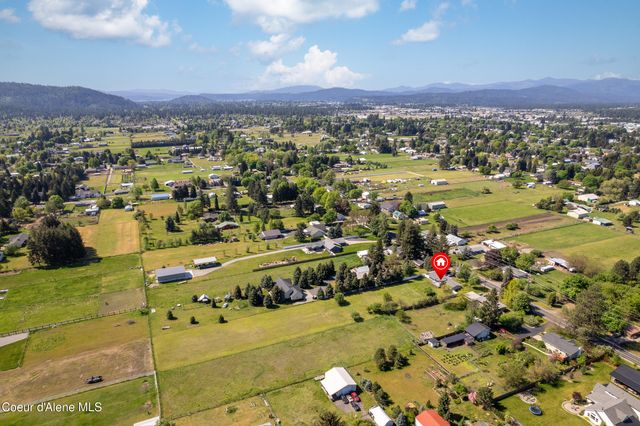 7040 N 15th ST, Dalton Gardens, ID 83815