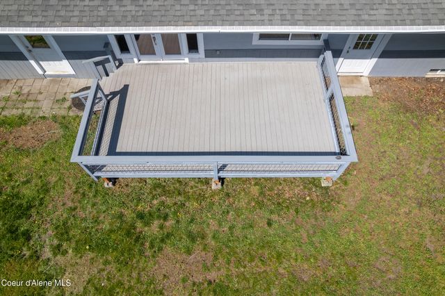 7040 N 15th ST, Dalton Gardens, ID 83815