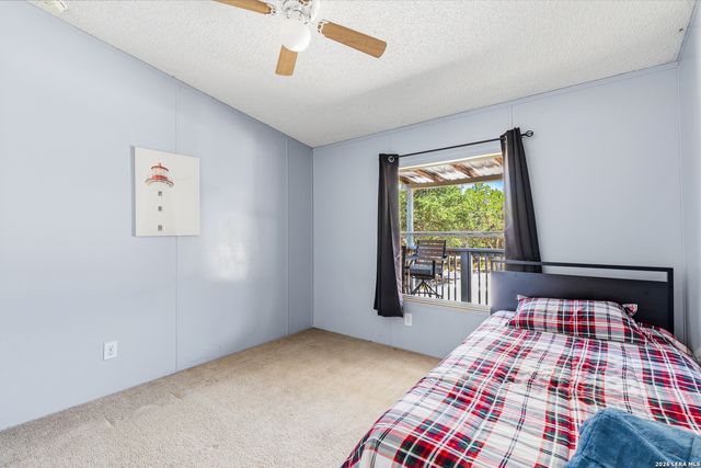 885 BRUSHY CREEK DR, Lakehills, TX 78063