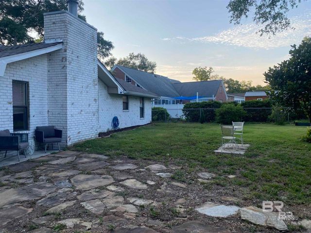 2186 Spanish Oak Drive, Lillian, AL 36549