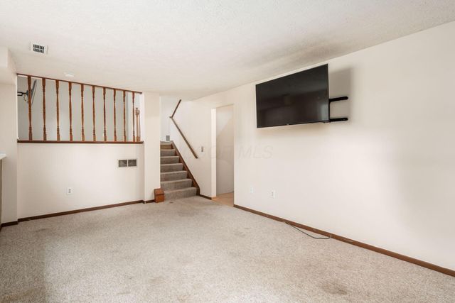 1782 Lone Prairie Drive, Powell, OH 43065