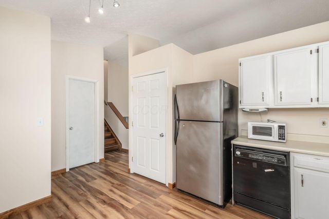 1782 Lone Prairie Drive, Powell, OH 43065