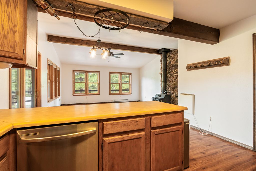Image 10 of property listing at 504 Elk Trail, Jemez Springs, NM 87025