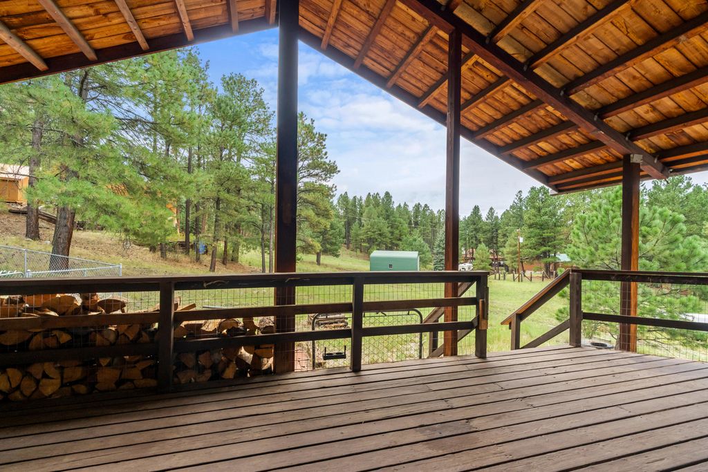 Image 3 of property listing at 504 Elk Trail, Jemez Springs, NM 87025