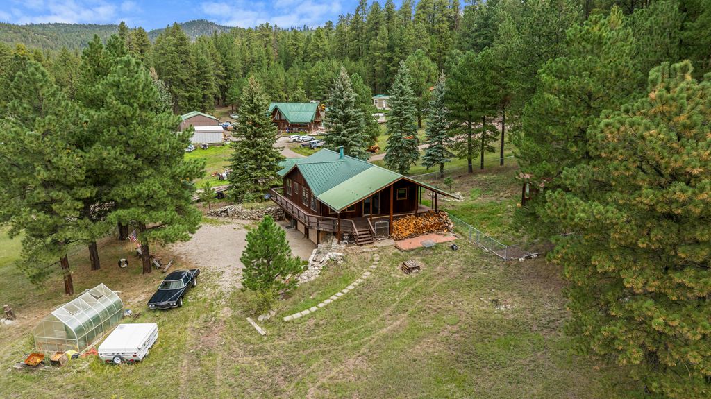 Image 34 of property listing at 504 Elk Trail, Jemez Springs, NM 87025