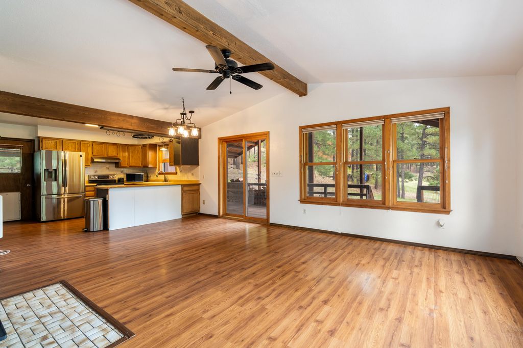 Image 4 of property listing at 504 Elk Trail, Jemez Springs, NM 87025