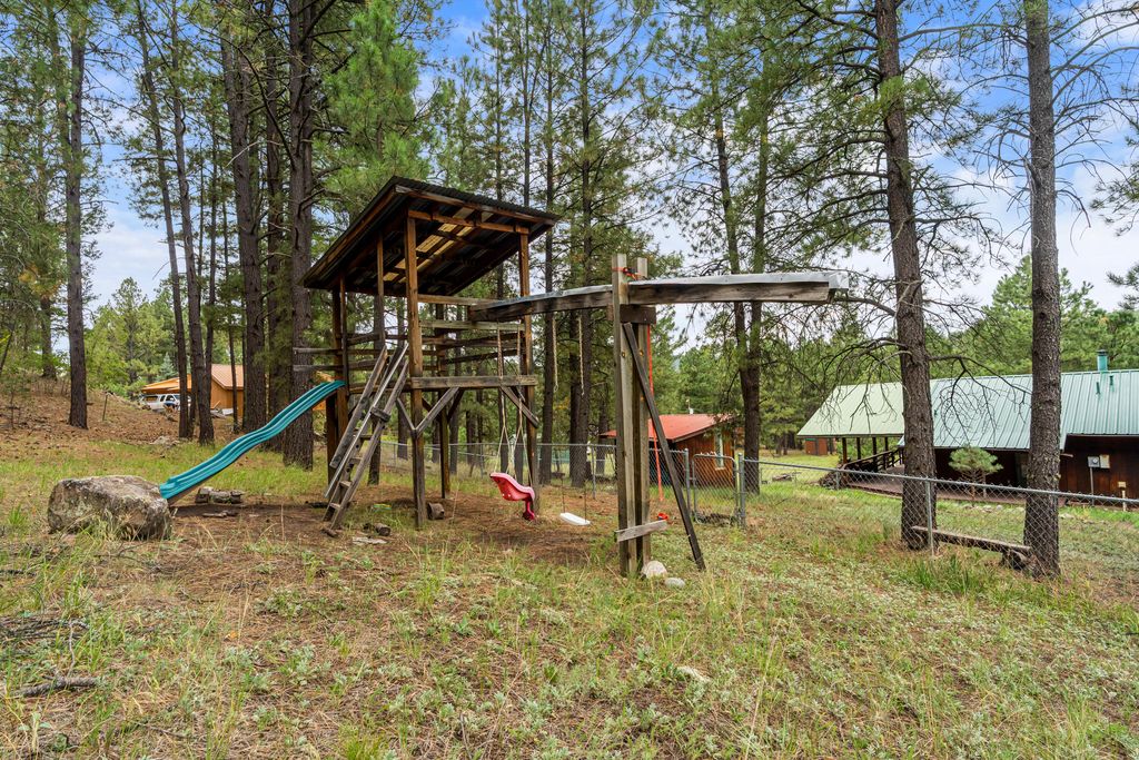 Image 40 of property listing at 504 Elk Trail, Jemez Springs, NM 87025