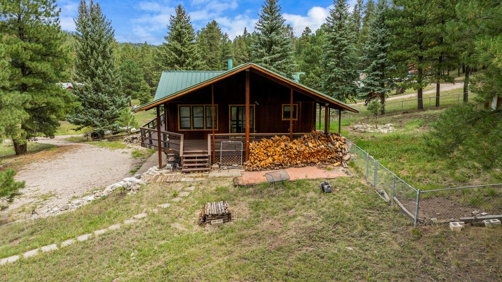 Image 48 of property listing at 504 Elk Trail, Jemez Springs, NM 87025