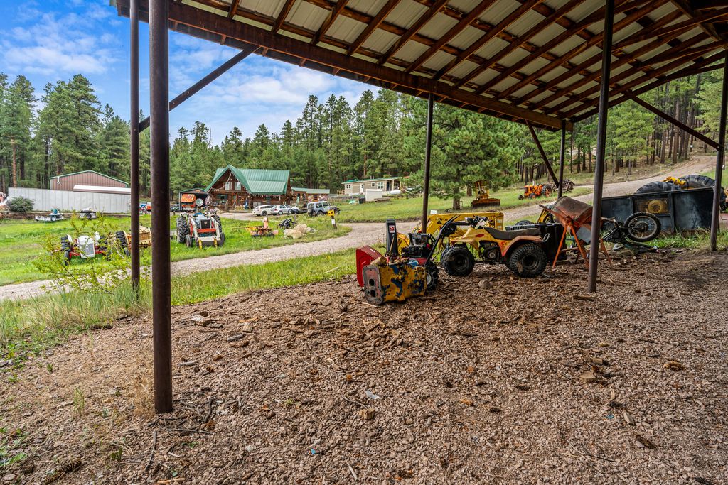Image 55 of property listing at 504 Elk Trail, Jemez Springs, NM 87025