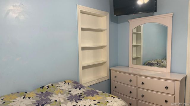 17 Degarmo Road, Poughkeepsie, NY 12603