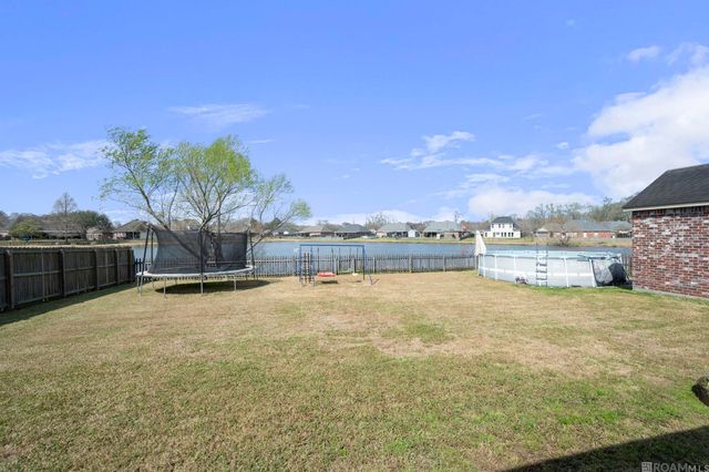 43092 Sycamore Bend Ave, Gonzales, LA 70737
