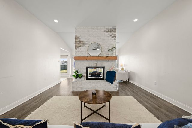 43092 Sycamore Bend Ave, Gonzales, LA 70737