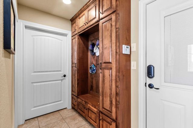 606 Park Drive, Weimar, TX 78962