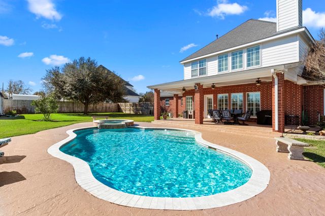 606 Park Drive, Weimar, TX 78962