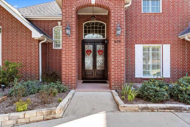 606 Park Drive, Weimar, TX 78962