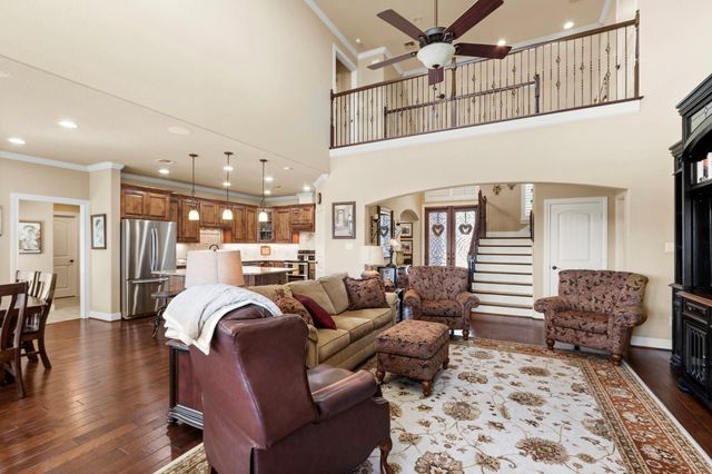 606 Park Drive, Weimar, TX 78962