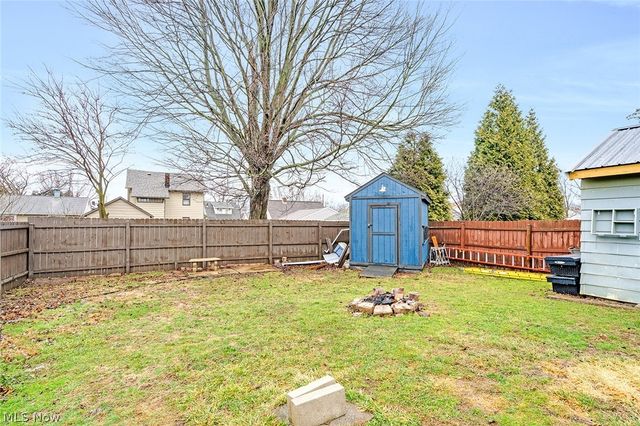 1634 Meadowbrook Avenue, Youngstown, OH 44514