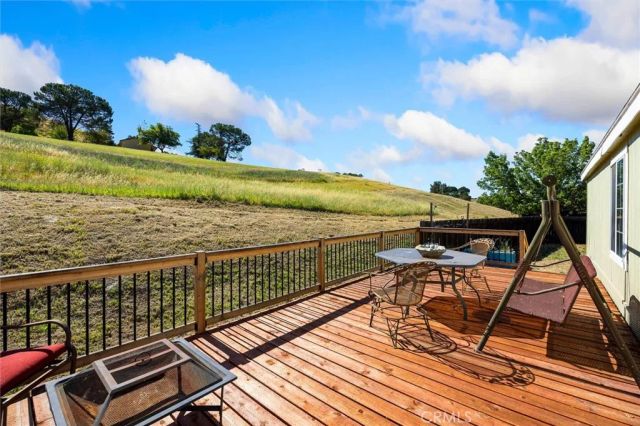 6998 Kingsbury Road, Templeton, CA 93465
