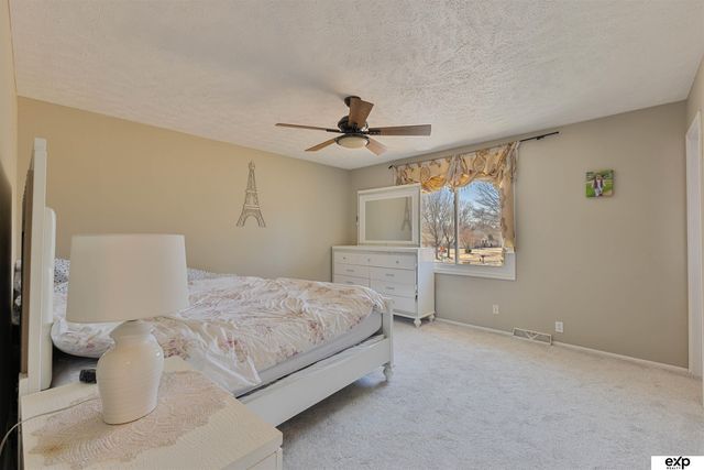 1106 Eldorado Drive, Omaha, NE 68154