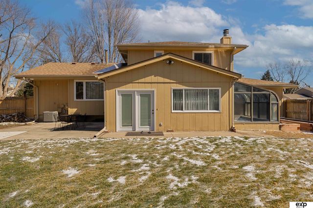 1106 Eldorado Drive, Omaha, NE 68154