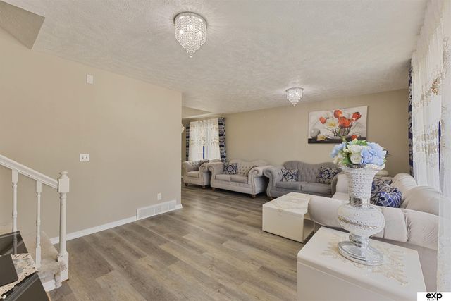 1106 Eldorado Drive, Omaha, NE 68154