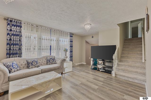 1106 Eldorado Drive, Omaha, NE 68154