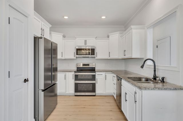 131 Josie Ln, Clarksville, TN 37043