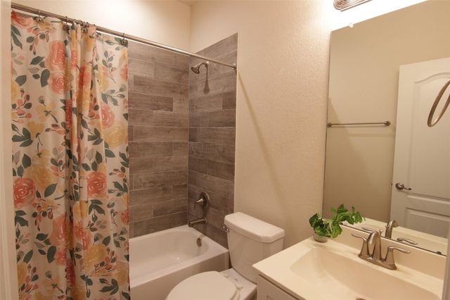 1907 Benbrook Hollow Lane, Brookshire, TX 77441