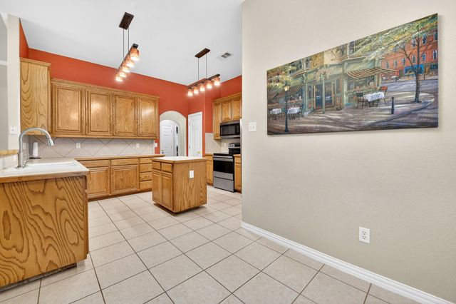 4933 Happy Trail, Fort Worth, TX 76244