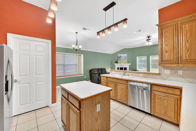 4933 Happy Trail, Fort Worth, TX 76244