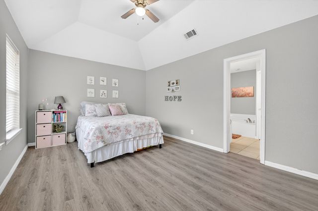 4933 Happy Trail, Fort Worth, TX 76244