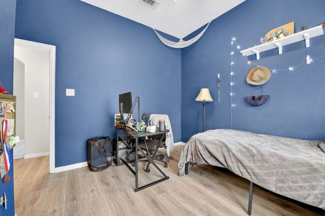 4933 Happy Trail, Fort Worth, TX 76244