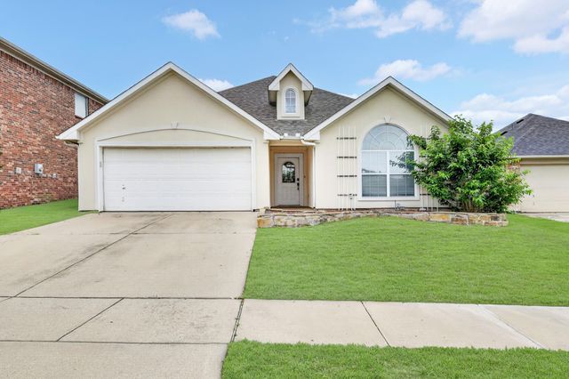 4933 Happy Trail, Fort Worth, TX 76244