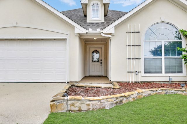 4933 Happy Trail, Fort Worth, TX 76244