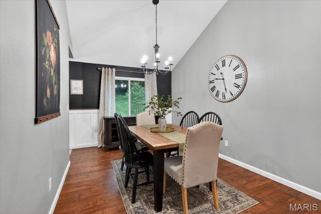 837 Pontoison Drive, Manchester, MO 63021
