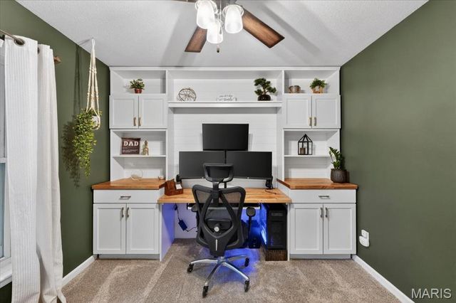 837 Pontoison Drive, Manchester, MO 63021