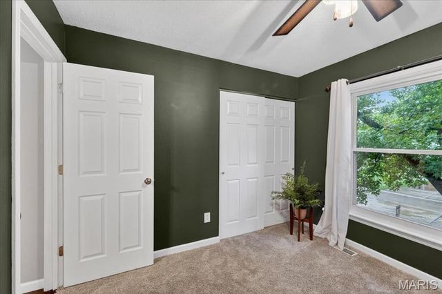 837 Pontoison Drive, Manchester, MO 63021
