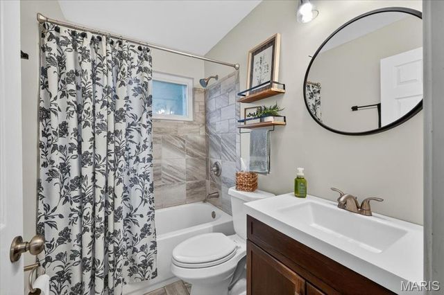 837 Pontoison Drive, Manchester, MO 63021